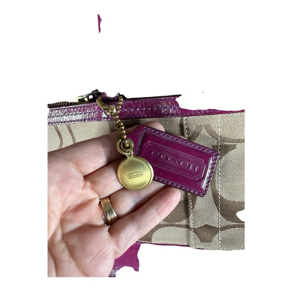 Coach‎ Purple and Beige Signature Bag - Picture 2 of 10